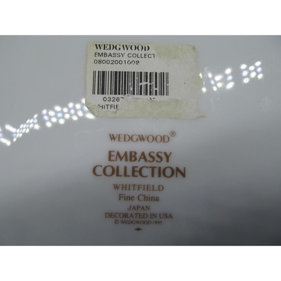 Wedgwood Embassey Collection "Whitfield" 10 7/8" Dinner Plate - Picture 6 of 8